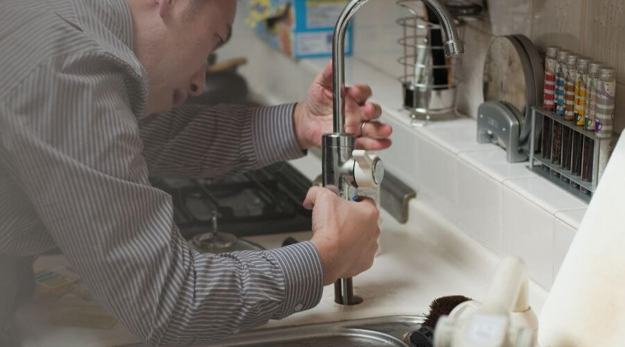 Expert burst pipe repair services in Melber, KY